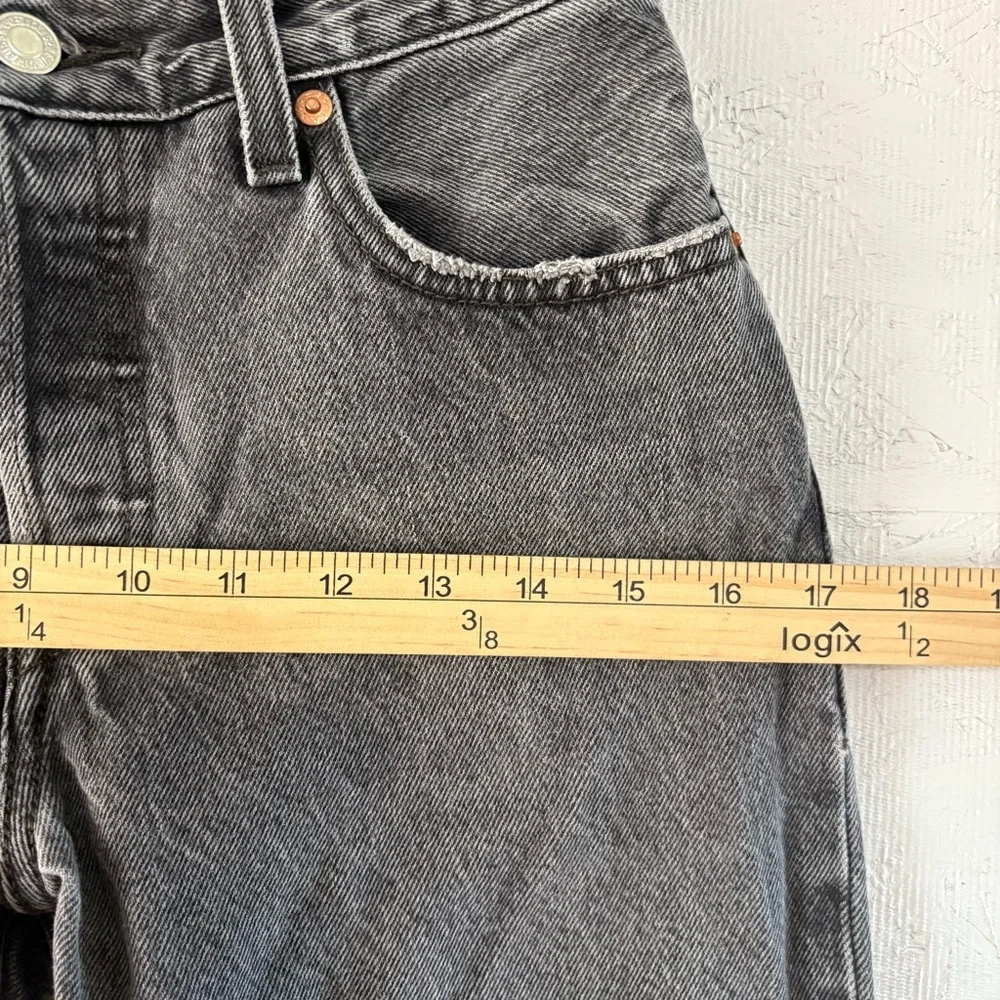 Levi's 501 Straight Jeans in Charcoal W24xL32 90s Grunge Button Fly Light Wash
